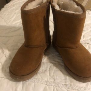 Faux Children’s Ugg Boots from Nordstrom’s Rack